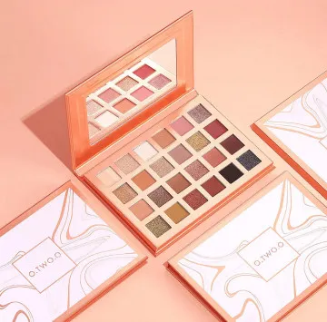 Палитра теней для век O.TWO.O 24 цвета EM015
