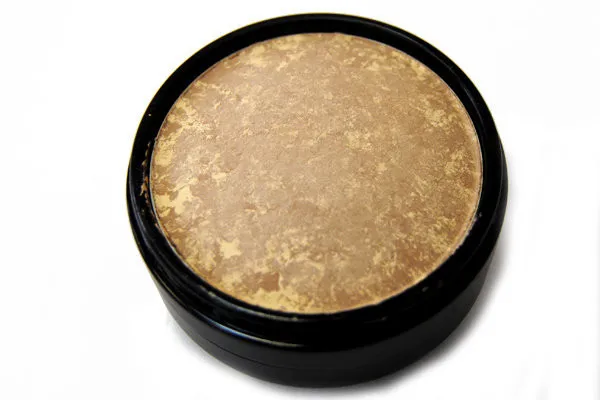 Пудра Chanel The fashionable glamour powdery cake baked 10g