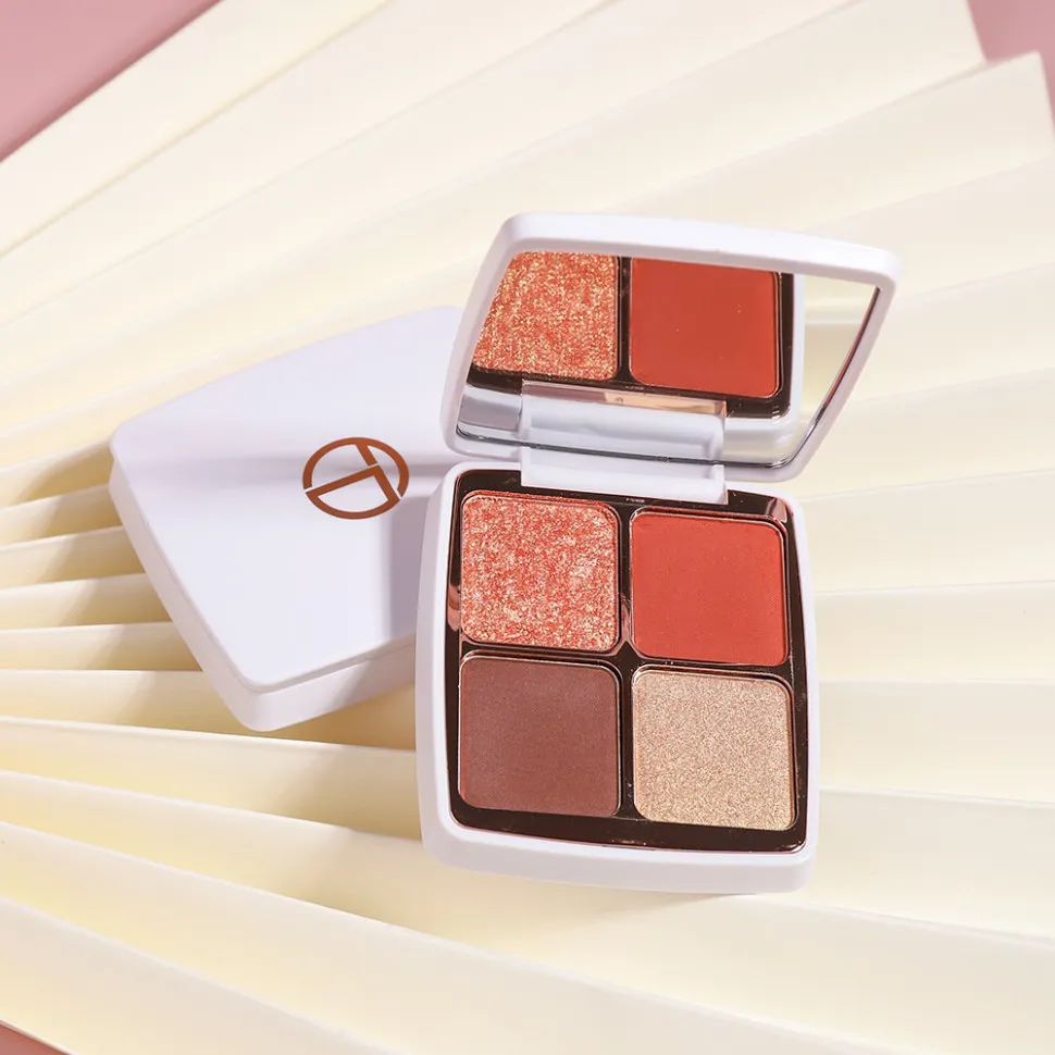 O.TWO.O палитра теней для век 4в1 арт. SC040 Reg City #04 13.5 g