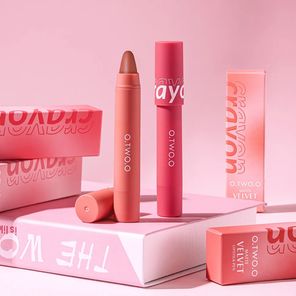 Матовый карандаш для губ O.TWO.O #4 Красный 3.5 g. Арт: SC051