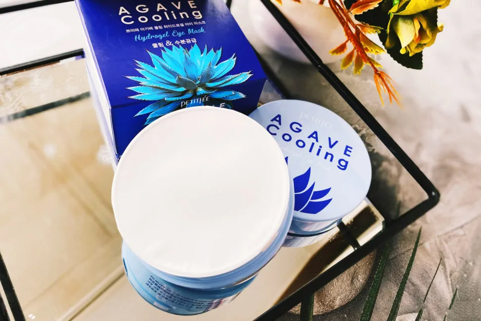 Охлаждающие гидрогелевые патчи с экстрактом агавы Petitfee Agave Cooling Hydrogel Eye Patch (60шт) - уценка (рваная коробка)